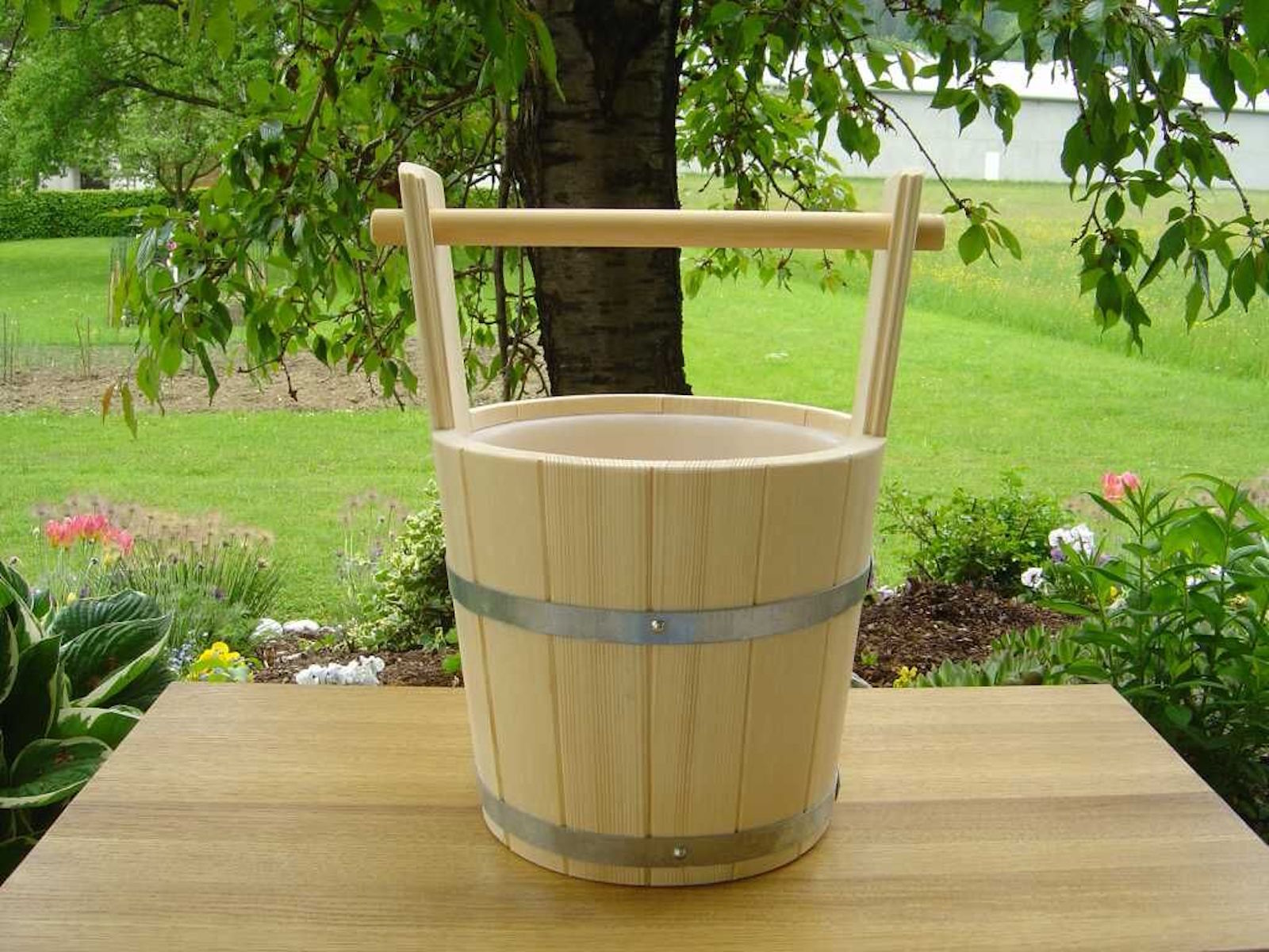 Achleitner Sauna Aufgusskübel Fichtenholz 5 liter mit Tragegriff 763 Achleitner Sauna Aufgusskübel Fichtenholz 5 liter mit Tragegriff 763